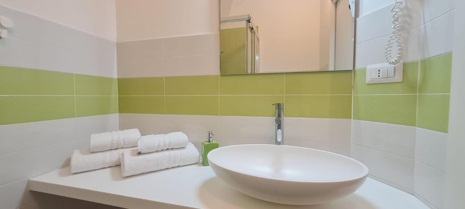 Bed&Bikerome Rooms Екстер'єр фото
