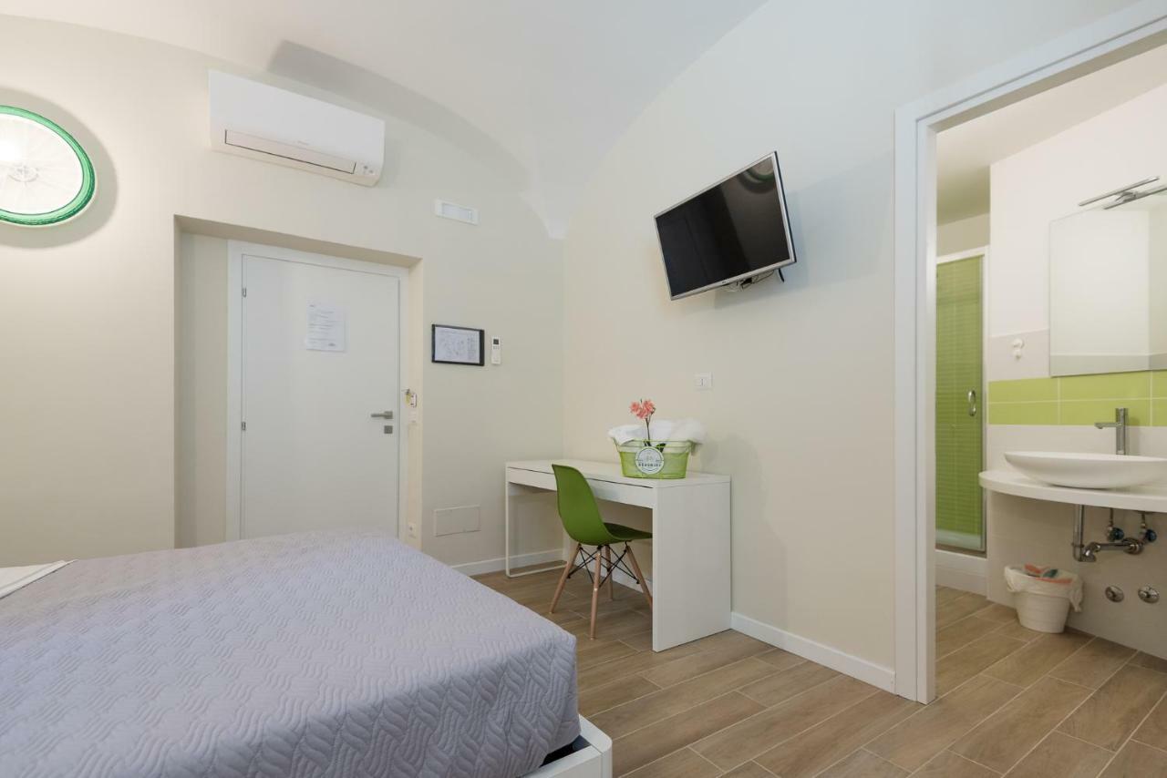 Bed&Bikerome Rooms Екстер'єр фото