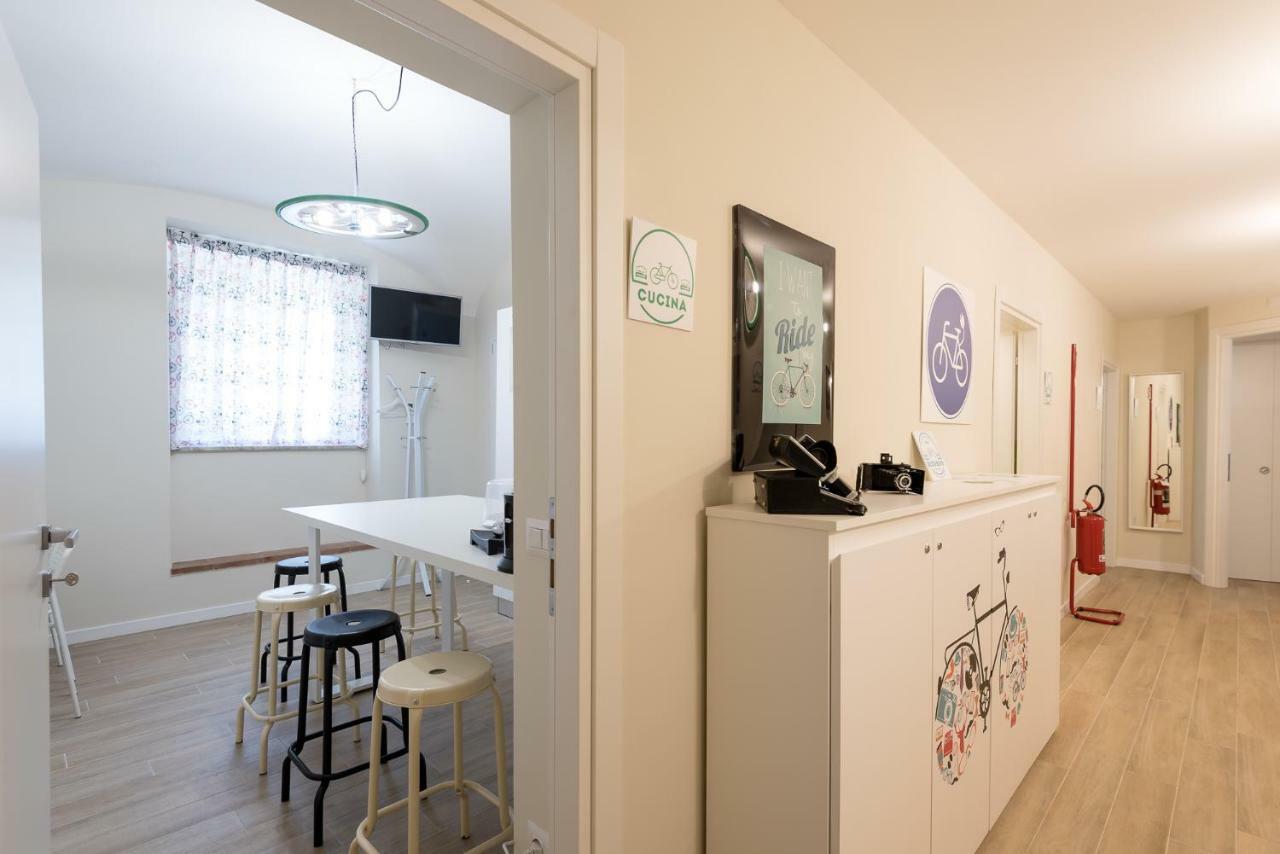 Bed&Bikerome Rooms Екстер'єр фото