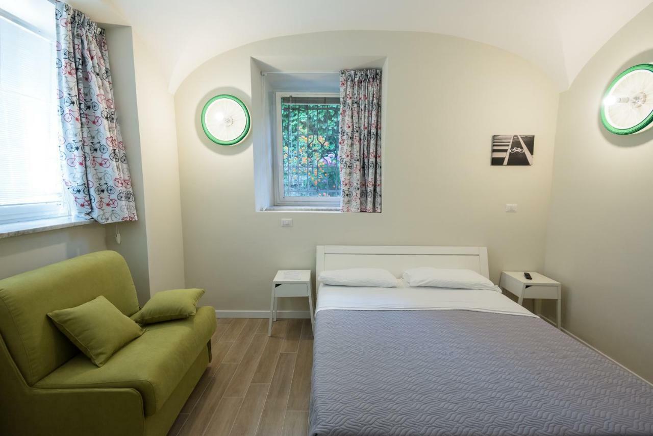Bed&Bikerome Rooms Екстер'єр фото