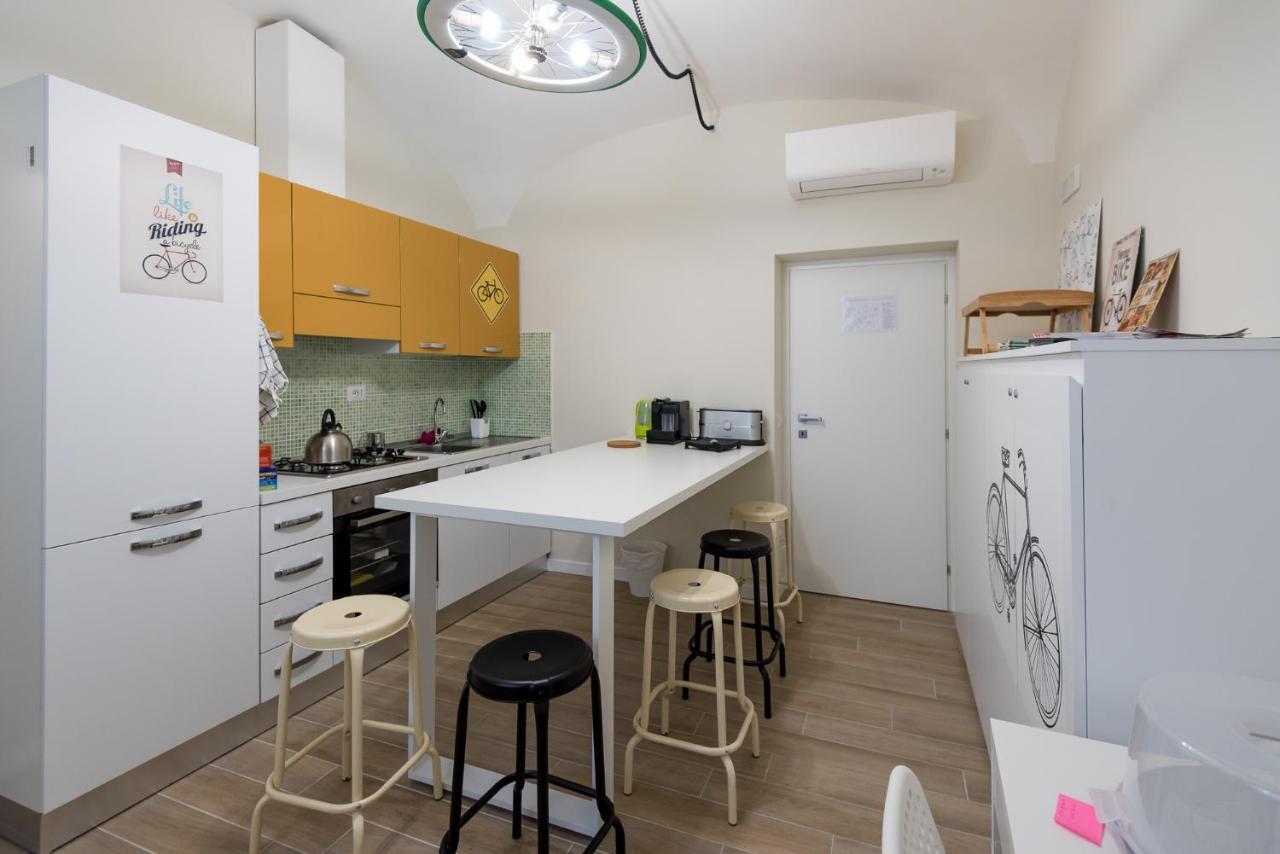 Bed&Bikerome Rooms Екстер'єр фото